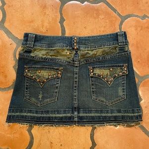 very cute jean skirt with design!!!